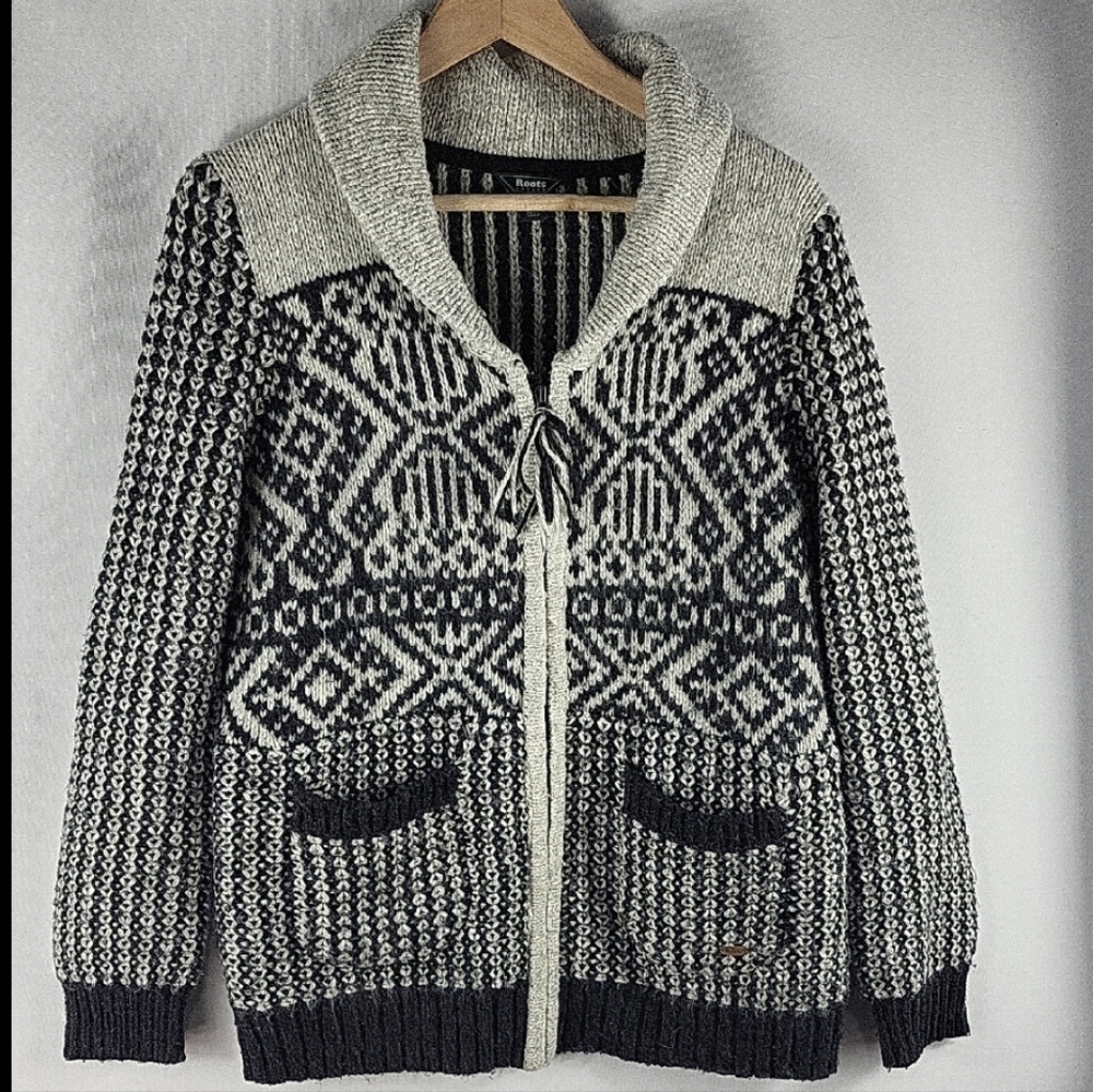 Roots Shawl Collar Zip-Up Sweater in Black and Grau